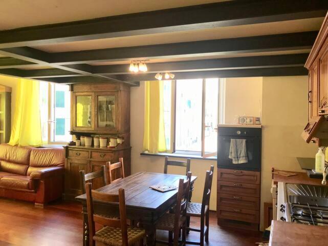 Lovingenoa Prione Apartment *